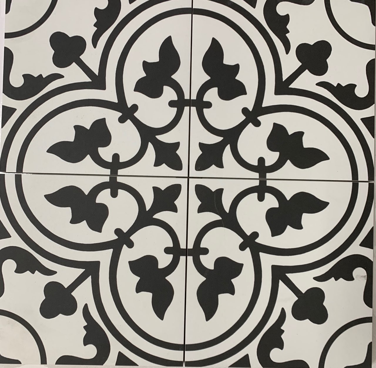 Unicom Reverie Decor 1 Black and White 20x20cm
