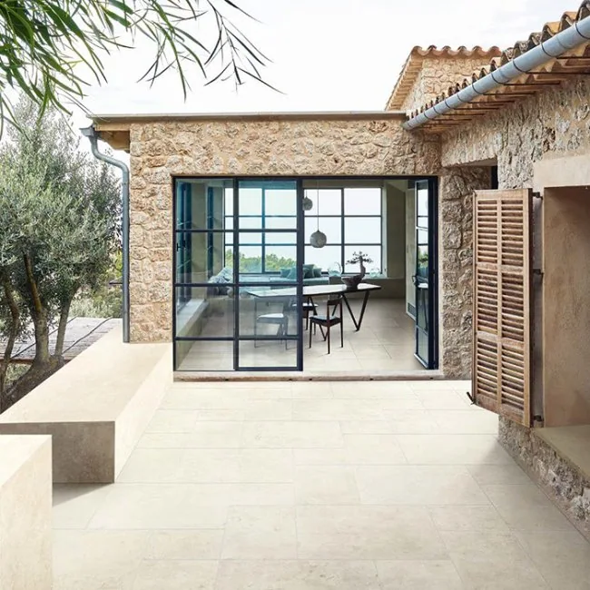 Uniche Ostuni Matt Stepwise
